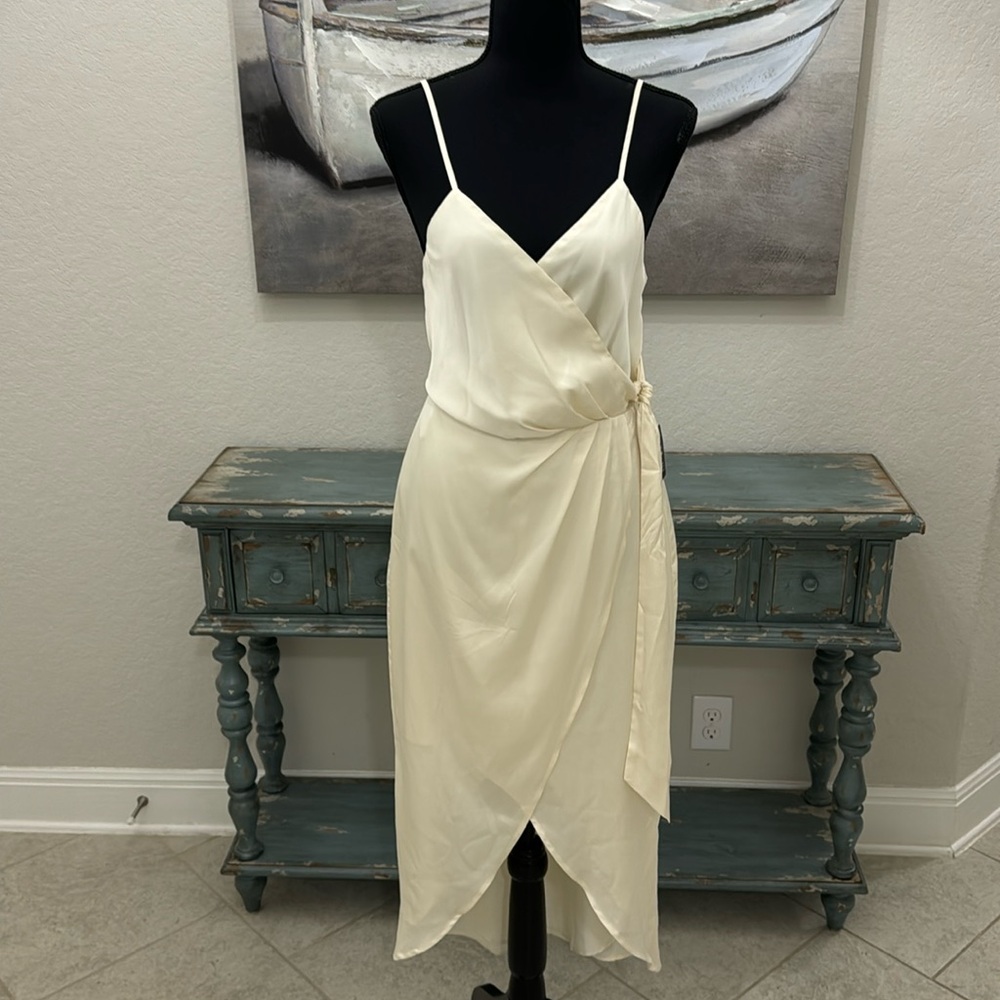 Express white/cream dress